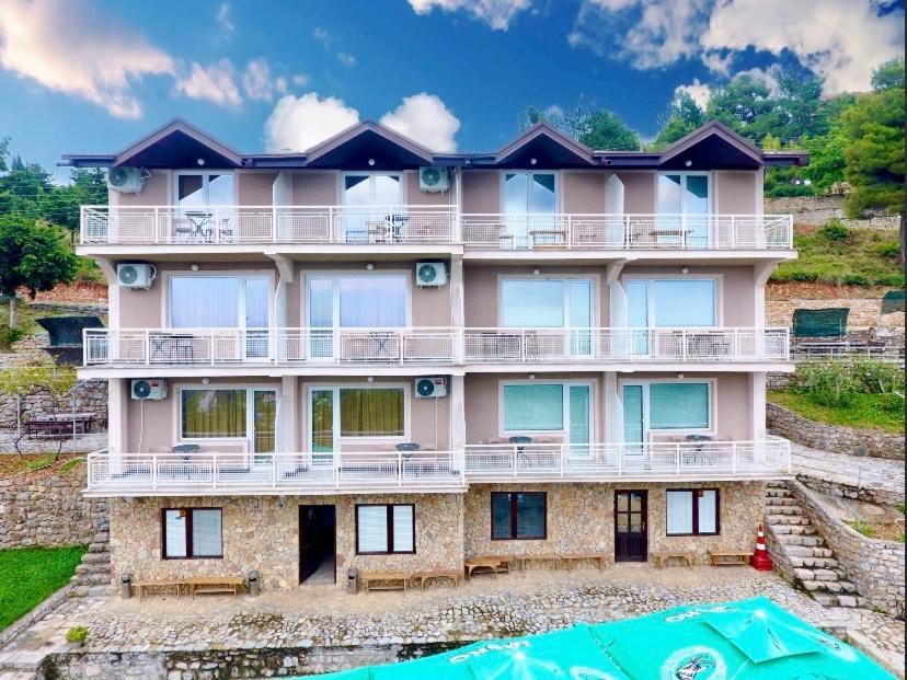 Villa Megdani A オフリド エクステリア 写真